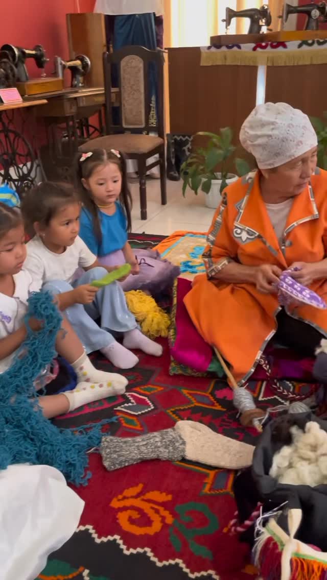 2025 жылдың 1 тамыз күні Айым kids балабақшасының Әйгөлек тобының бүлдіршіндері “Анаға...