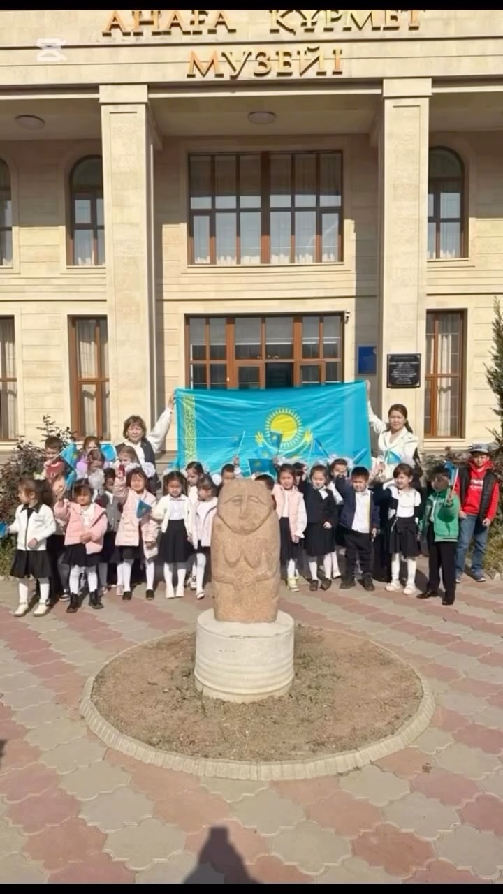 Бүгін – халқымыздың ең қастерлі, ең қасиетті мерекесі Тәуелсіздік күні.