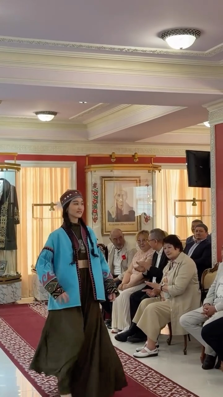 «Жаңарған шаһар – жаңғырған сән» этносән қойылымы өтті